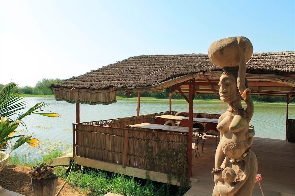 Lampsar Lodge Ndiongo ภายนอก รูปภาพ